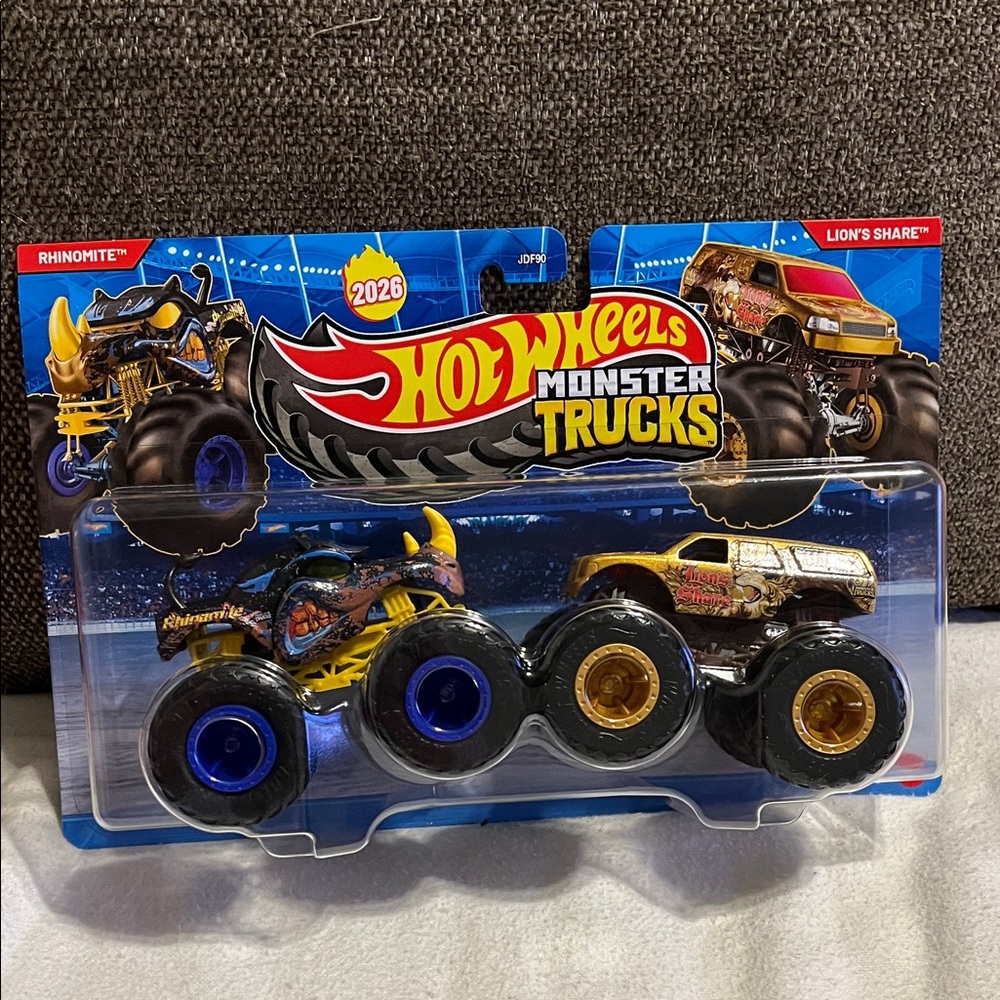 Mattel Hot wheels Monster Trucks 2026 RHINOMITE VS. LION’S SHARE 1:64 scale